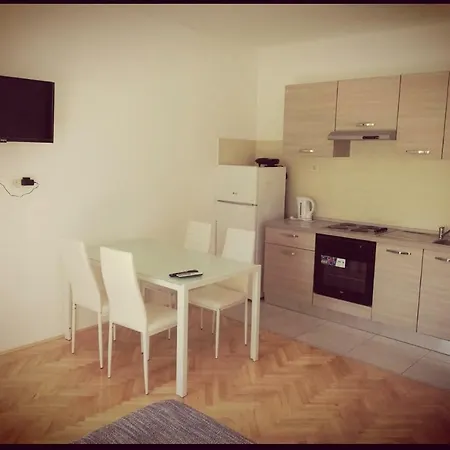 Antonija Santini Appartement *